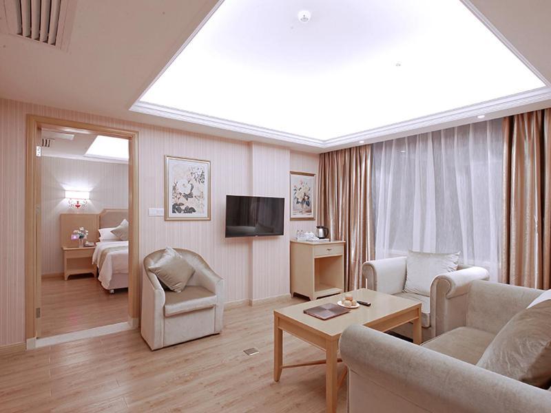 Vienna 3 Best Hotel Baise Zhongshan Road City Central Екстер'єр фото