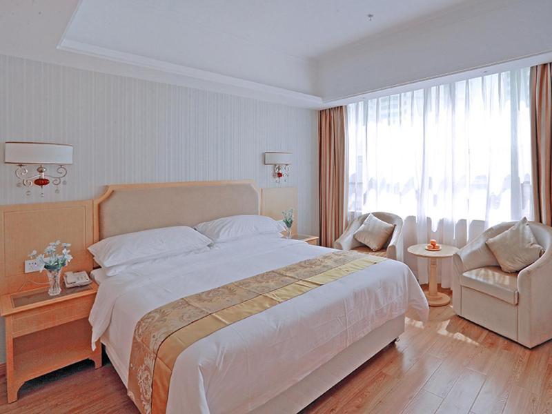 Vienna 3 Best Hotel Baise Zhongshan Road City Central Екстер'єр фото