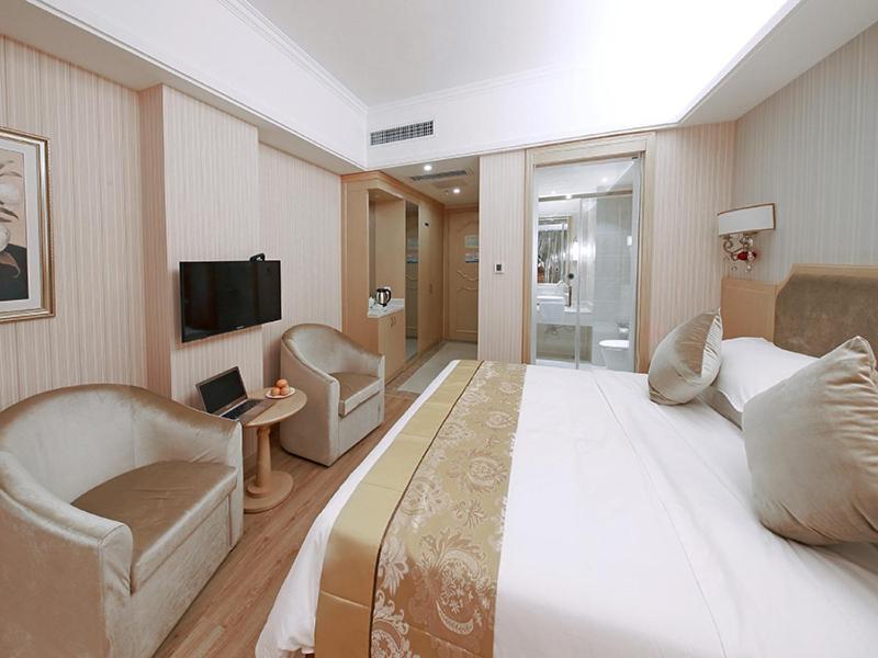 Vienna 3 Best Hotel Baise Zhongshan Road City Central Екстер'єр фото